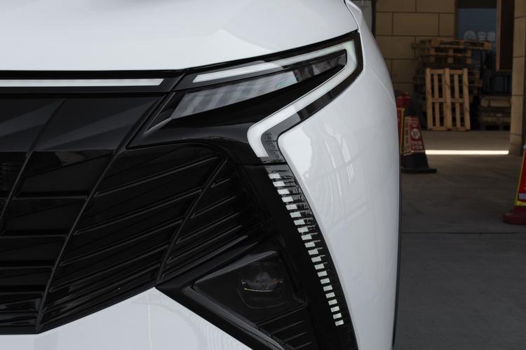 Фото машины 180