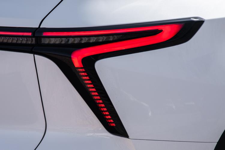 Фото машины 240