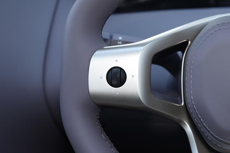 Фото машины 77