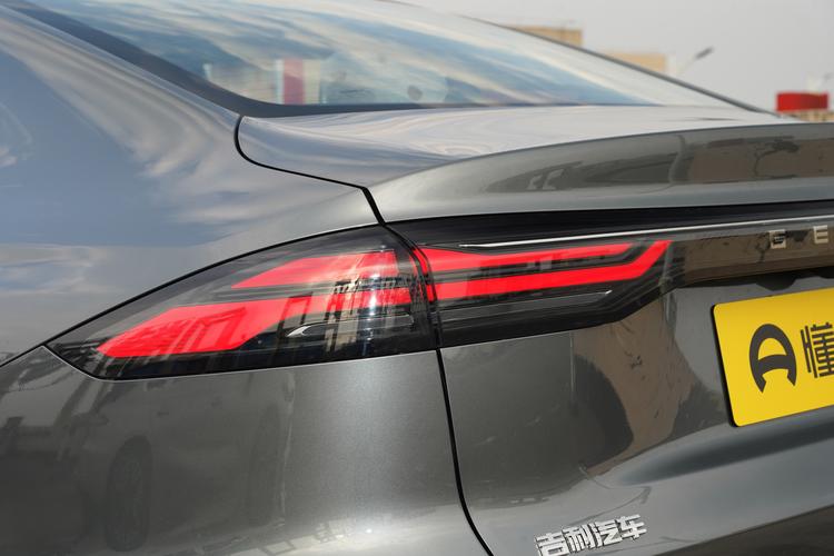 Фото машины 64