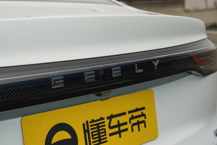 Фото машины 242