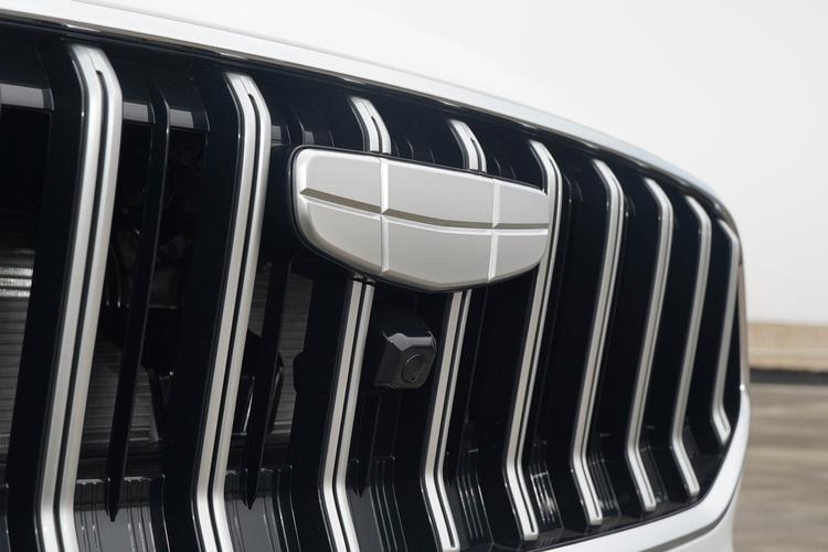 Фото машины 230