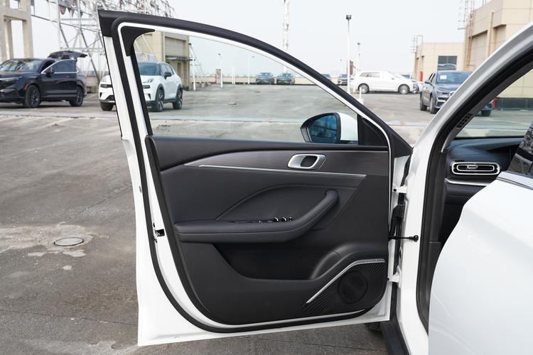 Фото машины 248