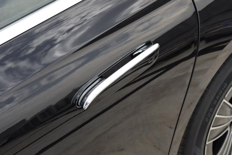 Фото машины 33