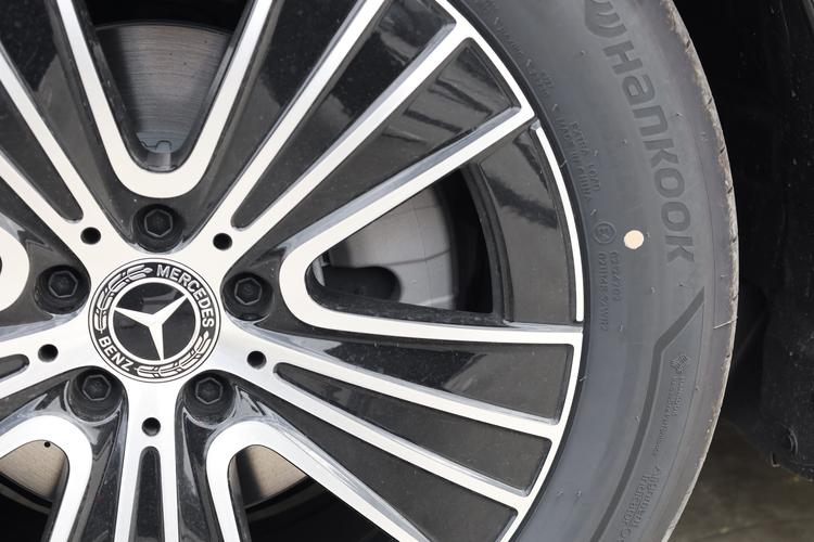 Фото машины 76