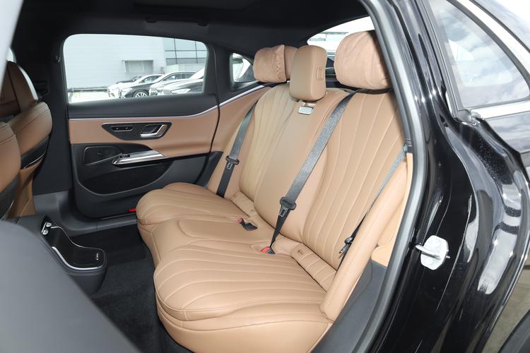 Фото машины 104