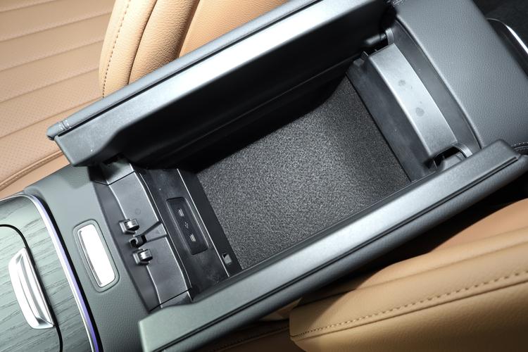 Фото машины 142