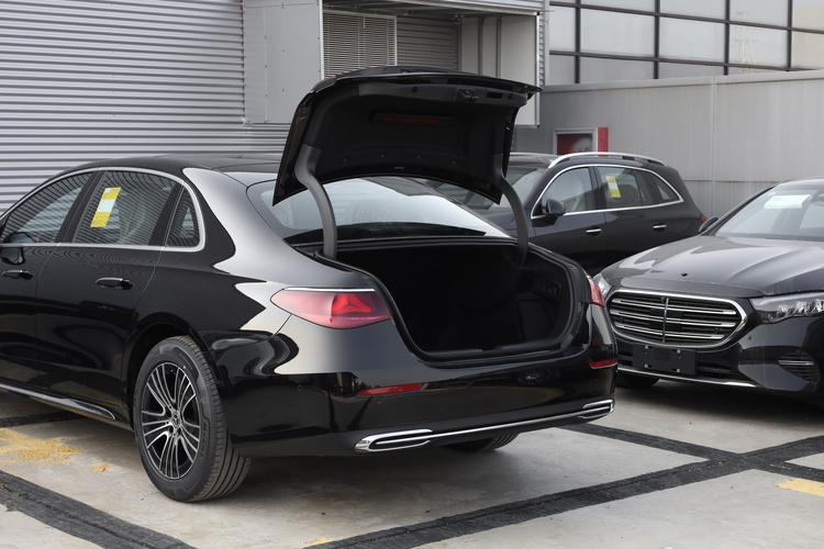 Фото машины 124