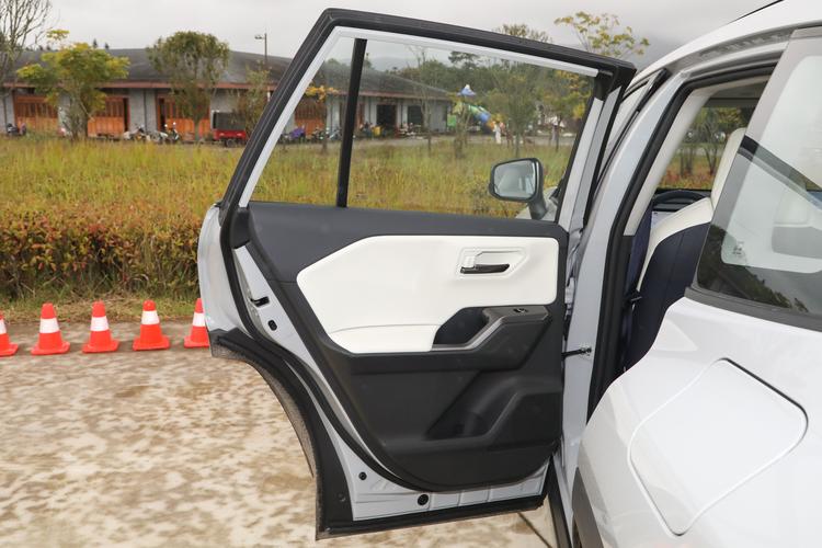 Фото машины 72