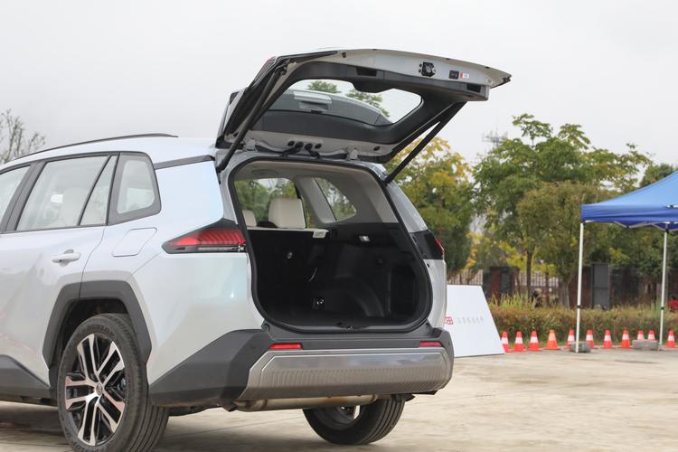 Фото машины 129