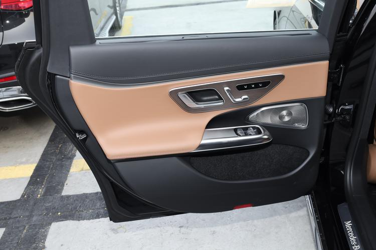 Фото машины 144