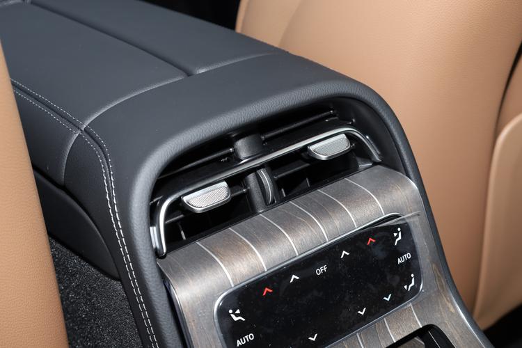 Фото машины 100