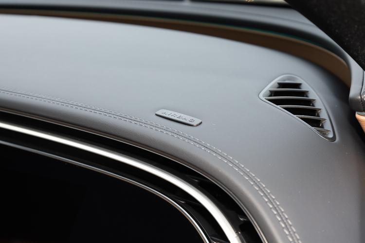 Фото машины 242