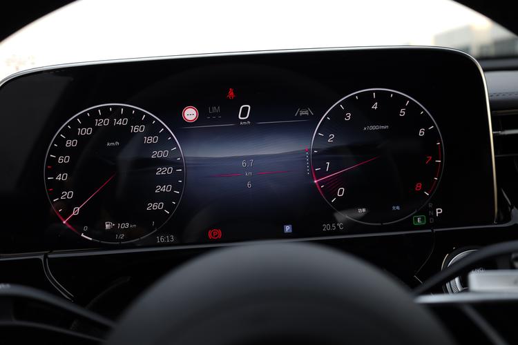 Фото машины 244