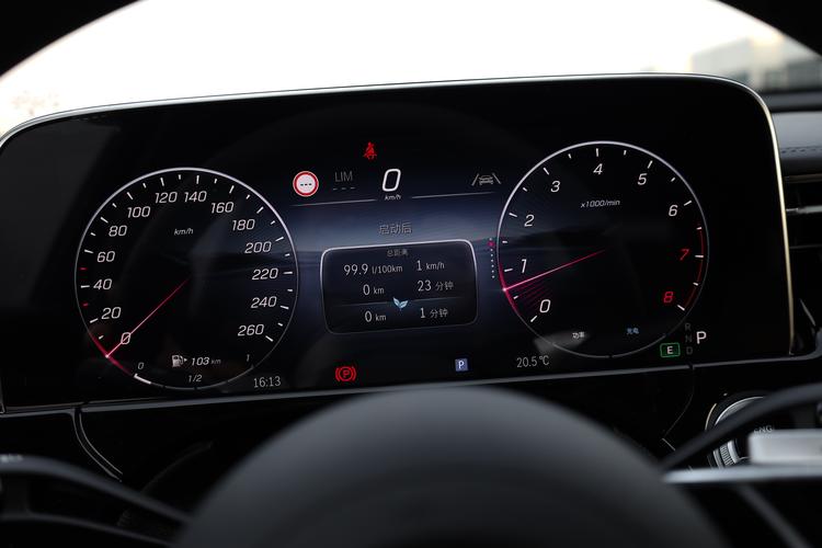 Фото машины 245