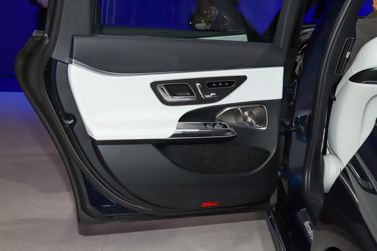 Фото машины 212