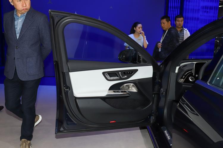 Фото машины 305