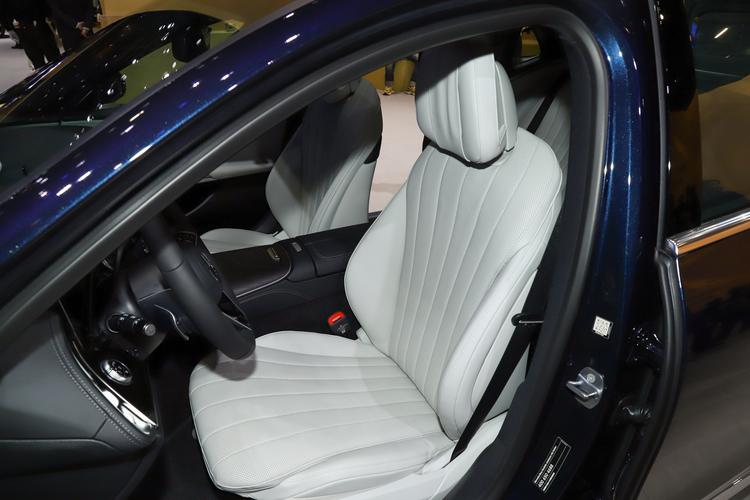 Фото машины 303