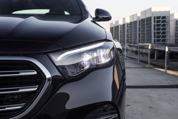 Фото машины 33