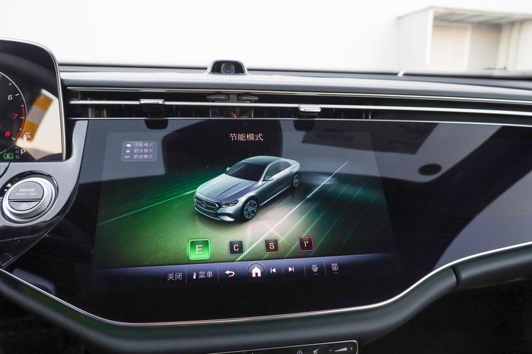 Фото машины 142