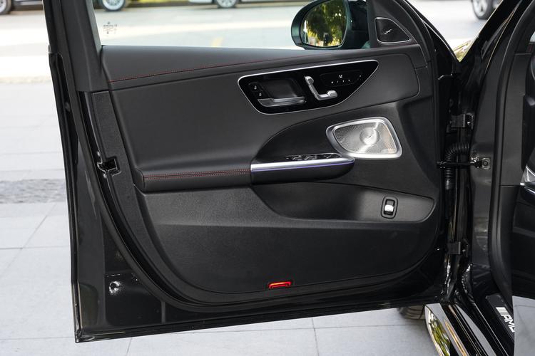 Фото машины 83