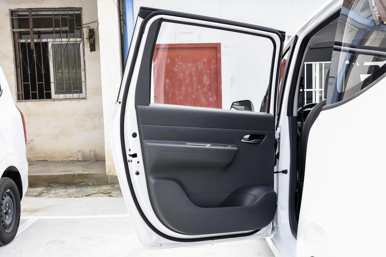 Фото машины 121