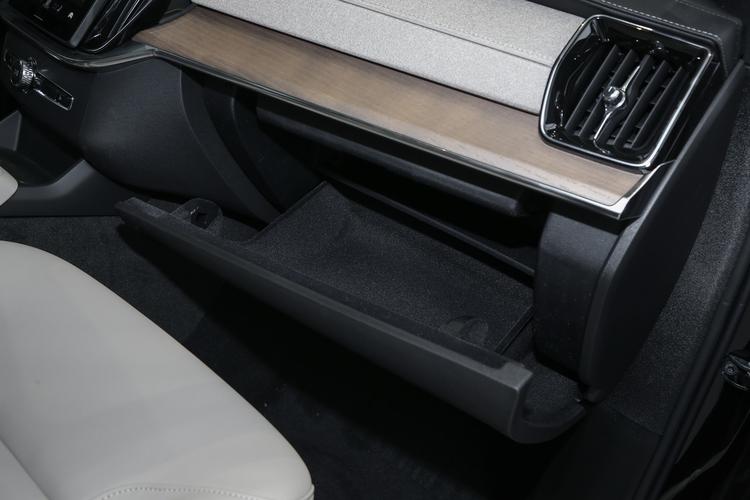 Фото машины 103