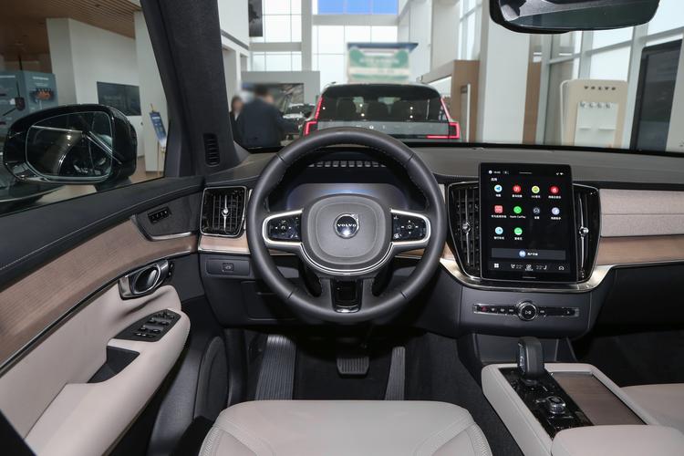 Фото машины 142