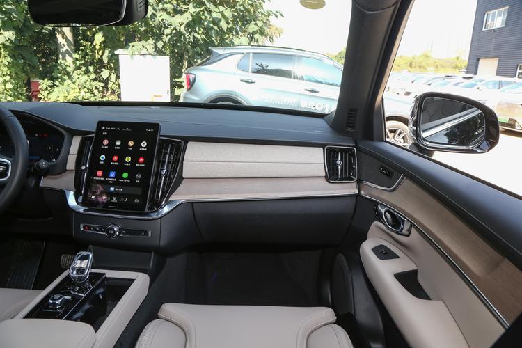 Фото машины 73