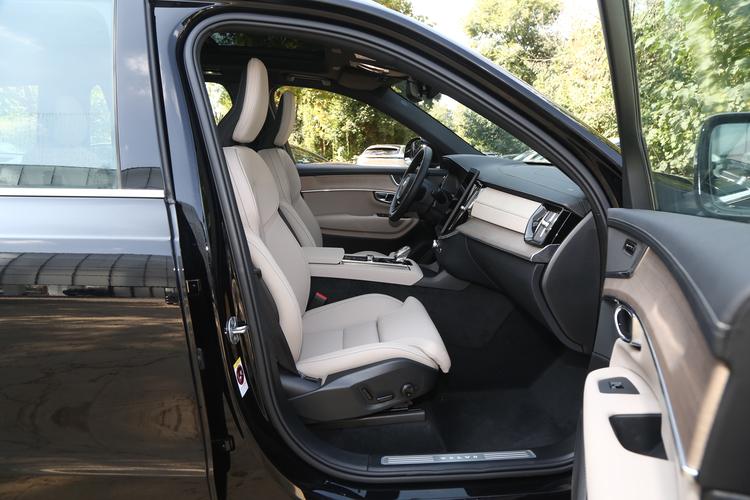 Фото машины 103