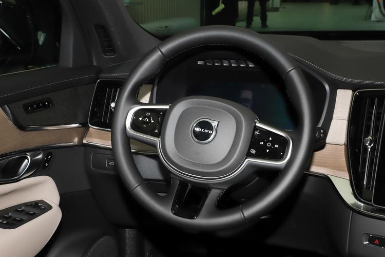 Фото машины 245