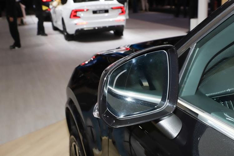 Фото машины 235