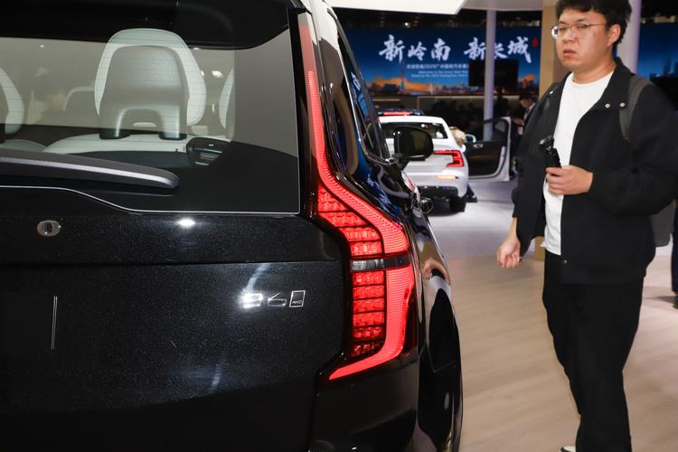 Фото машины 210