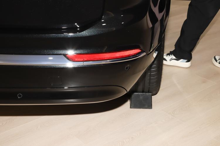 Фото машины 211