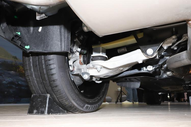 Фото машины 212