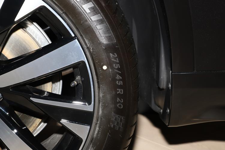 Фото машины 305