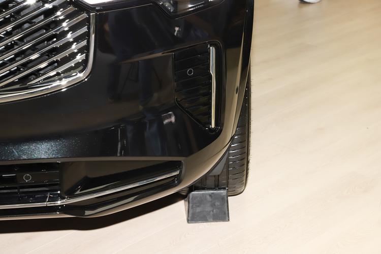 Фото машины 309