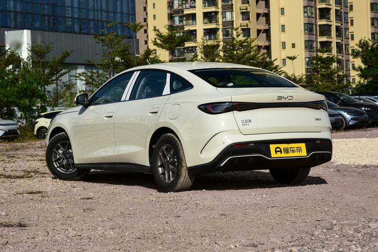 Фото машины 24