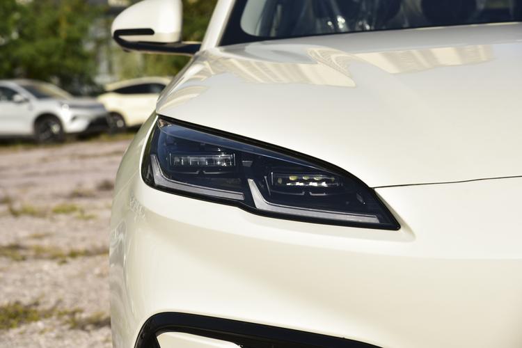 Фото машины 30