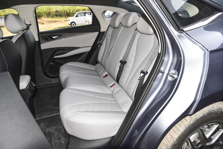 Фото машины 214