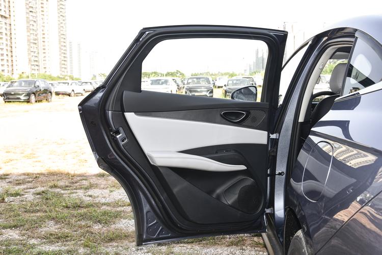 Фото машины 160