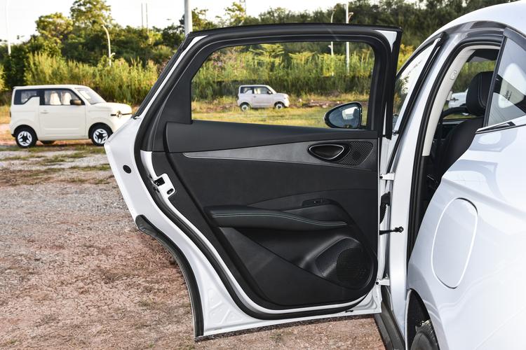 Фото машины 301