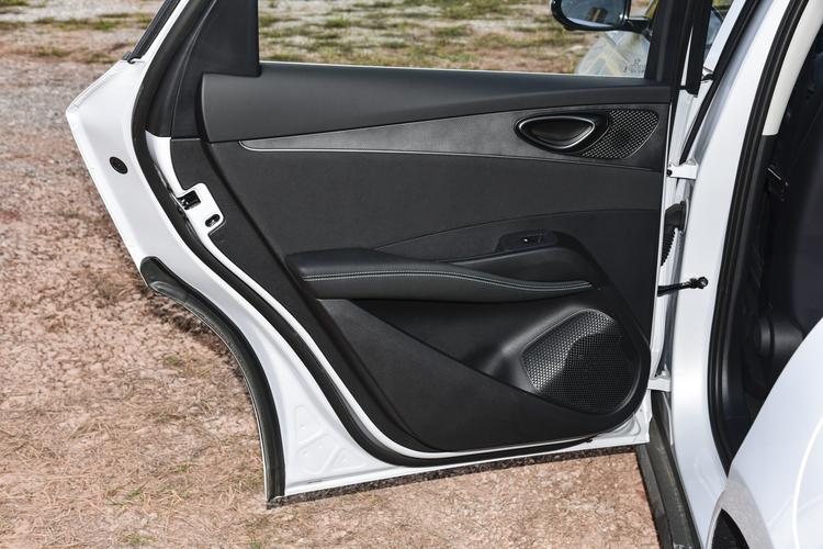 Фото машины 302