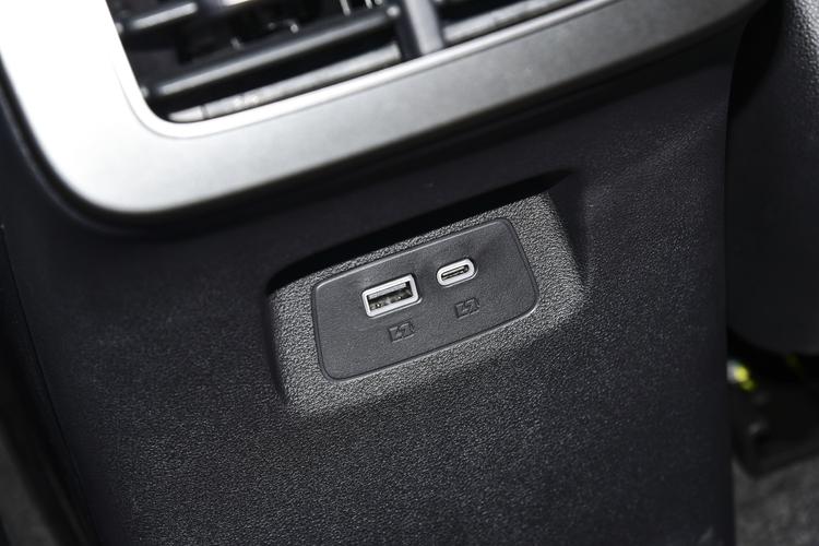 Фото машины 240