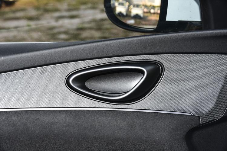 Фото машины 323