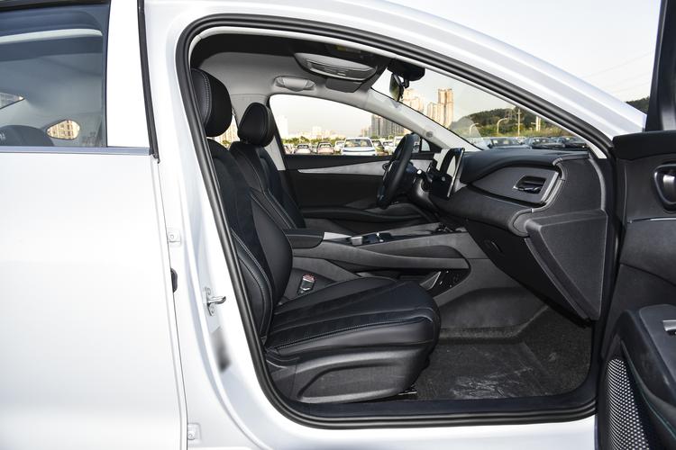 Фото машины 303