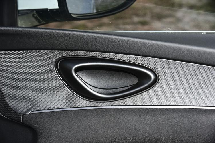 Фото машины 320