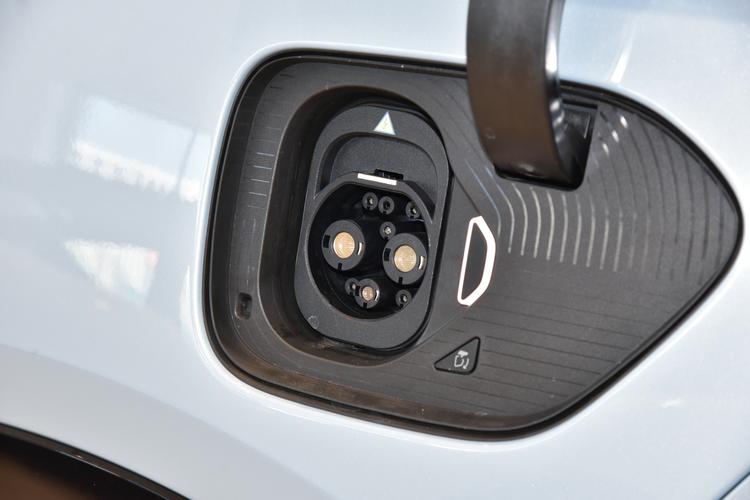 Фото машины 77