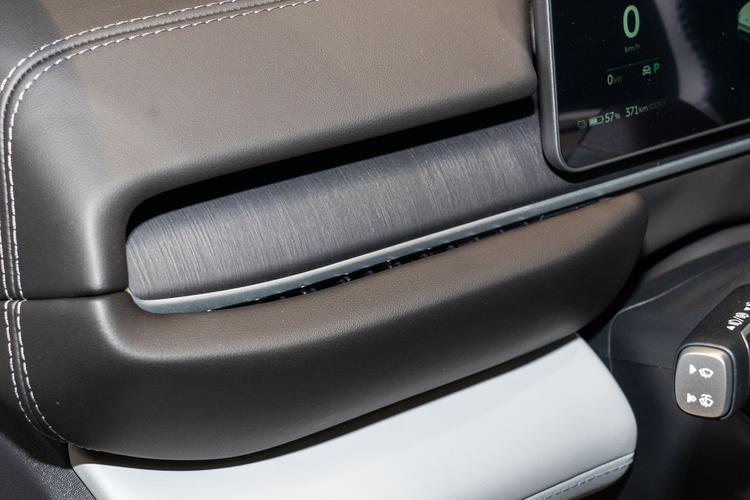 Фото машины 303