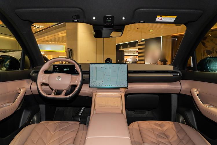 Фото машины 308